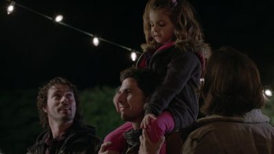 He's my favorite uncle - Christmas with Holly