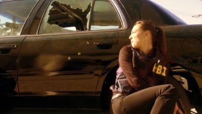 He's firing right
through the car! - Numb3rs