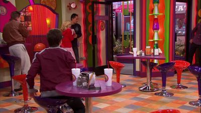 -He's getting away! - iCarly