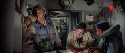 He's going deeper.
Mr. Ware, reset depth charges to 150. - The Enemy Below