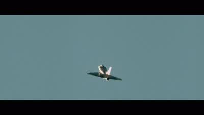 He's going vertical, so am I. - Top Gun