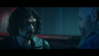 He's gonna keep
John and Sam distracted - Last King of the Cross