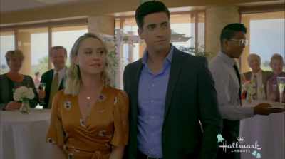 He's gonna work his way
through the guests, - Sister of the Bride