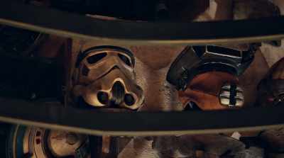 He's got blasters,
all kinds of helmets. - Star Wars: Galaxy's Edge - Adventure Awaits