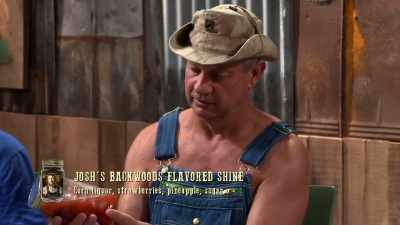 He's got pineapples
sitting in the bottom, - Moonshiners: Master Distiller