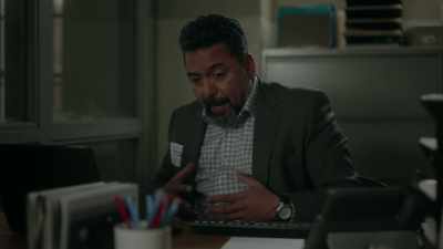 He's got some sort of game plan - The Rookie: Feds