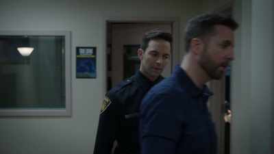 He's gotta know - Aurora Teagarden Mysteries: Til Death Do Us Part