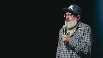 He's... [grunts] - David Cross: Oh Come On