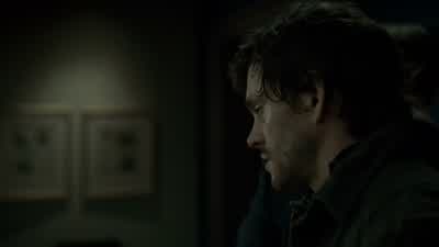 He's had a mild seizure. - Hannibal