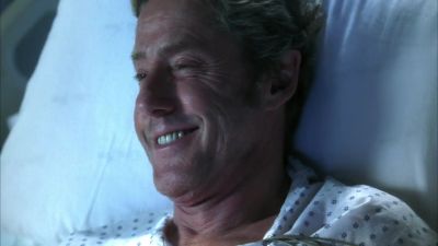 He's having a heart attack. - CSI: Crime Scene Investigation