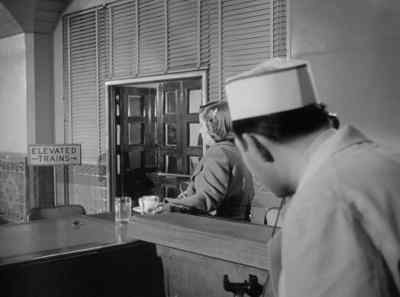 He's headed for the elevated
trains, Inspector. - Union Station