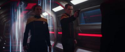He's here. Deck Ten. - Star Trek: Picard