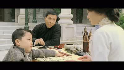 He's ignoring you. - Ip Man