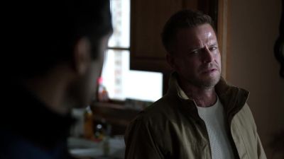 - He's ill.
Maybe we can help him. - Chicago Med