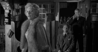 He's in here. - Walk on the Wild Side