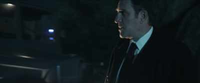 He's inside it!
Zeman, find some dynamite. - Diabolik - Ginko Attacks