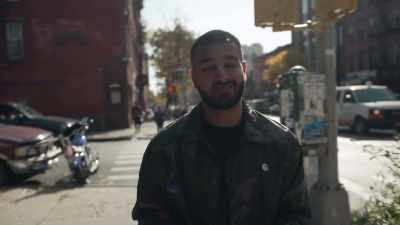 He's invited us to go get some
bagels, so let's go link up. - Impact x Nightline