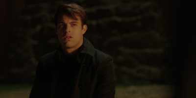 He's just being a dad. - Vampire Academy