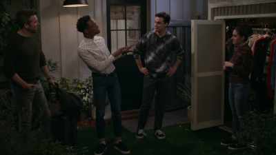 He's just boring. - Call Your Mother