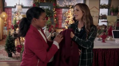 He's just inconsiderate,
maybe, or not him, - Christmas Wreaths and Ribbons