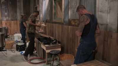 He's liable to make - Moonshiners: Master Distiller