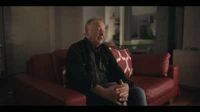 "He's like a brother, isn't he?" - Simple Minds: Everything is Possible