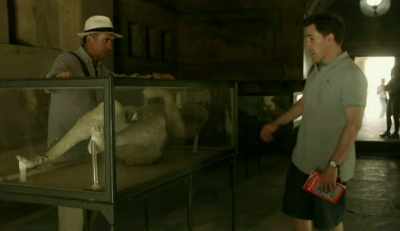 He's like that guy they found
in the holdall in the bath. - The Trip
