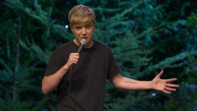 He's like, "Welcome to
the Edinburgh dungeons, - Mae Martin: SAP