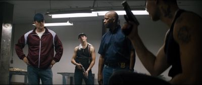 He's lookin' right at me. - The Equalizer