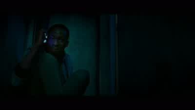 He's looking right at me. - The Equalizer 2