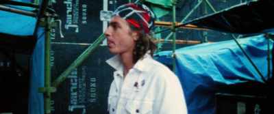 He's looking, and then
I sort of pushed him on there, - Mystify: Michael Hutchence
