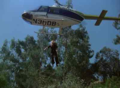 He's losing altitude. - The Six Million Dollar Man