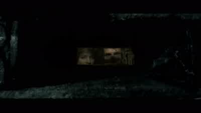- He's marking himself. - Alien vs  Predator