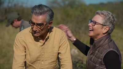- He's more calm than I am right now.
- [chuckles] - The Reluctant Traveler with Eugene Levy