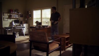 He's neat. - Dexter