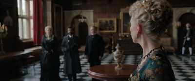 -He's never mentioned him.
-And you are not his assistant. - Enola Holmes