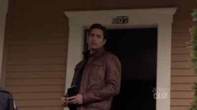 - He's not here.
- Then where is he? - Continuum