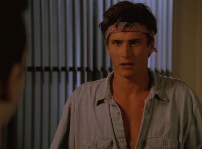He's not there. - Miami Vice