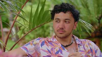 He's not usually my,
like, typical type, but I think
he's really, really attractive. - FBOY Island NZ