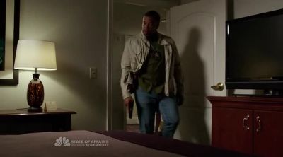 He's not violent, is he? - Grimm