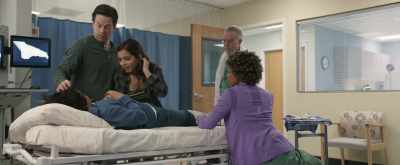 - He's okay.
- You're so brave. - Instant Family