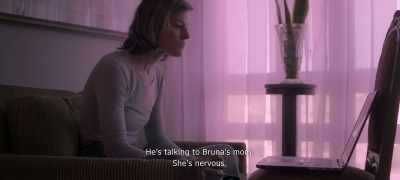 He's on the phone
speaking to Bruna's mom, - The Pink Cloud
