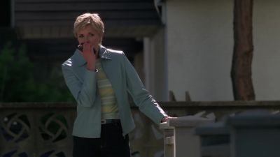 - He's on his way up.
- Copy. - Stargate SG-1