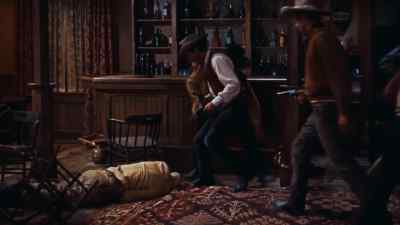 He's out cold. Get upstairs, quick! - Rio Bravo