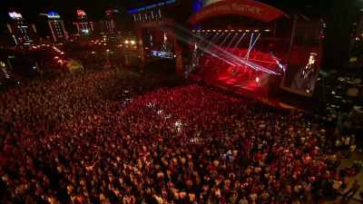 He's out there,
putting it out there, - The Show Must Go On: The Queen + Adam Lambert Story