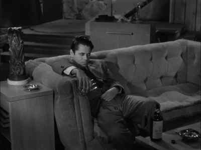 He's passed out.
You'll have to carry him. - Framed