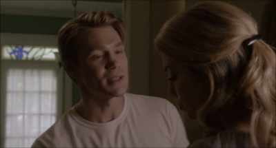 He's singing
about his girlfriend, - Sun Records