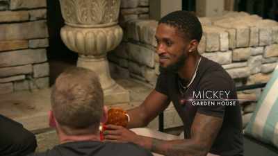 - He's my sister's type. Isn't that funny?
- [all agreeing] - Twin Love