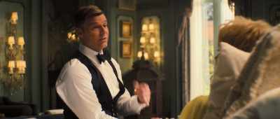 He's smart, he's rich,
he's royal. [chuckles] - Palm Royale