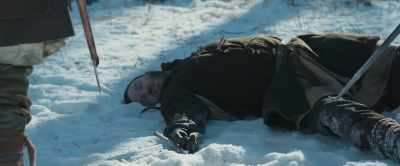 He's still breathing. - Robert the Bruce